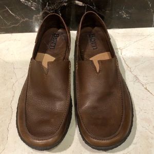Authentic Born shoes